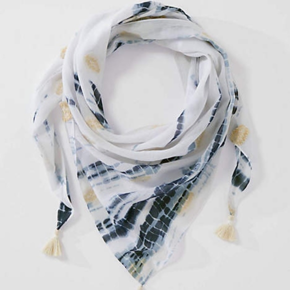 Pure Jill Jacquard Tie-Dye-Print Triangle Scarf - Picture 4 of 8